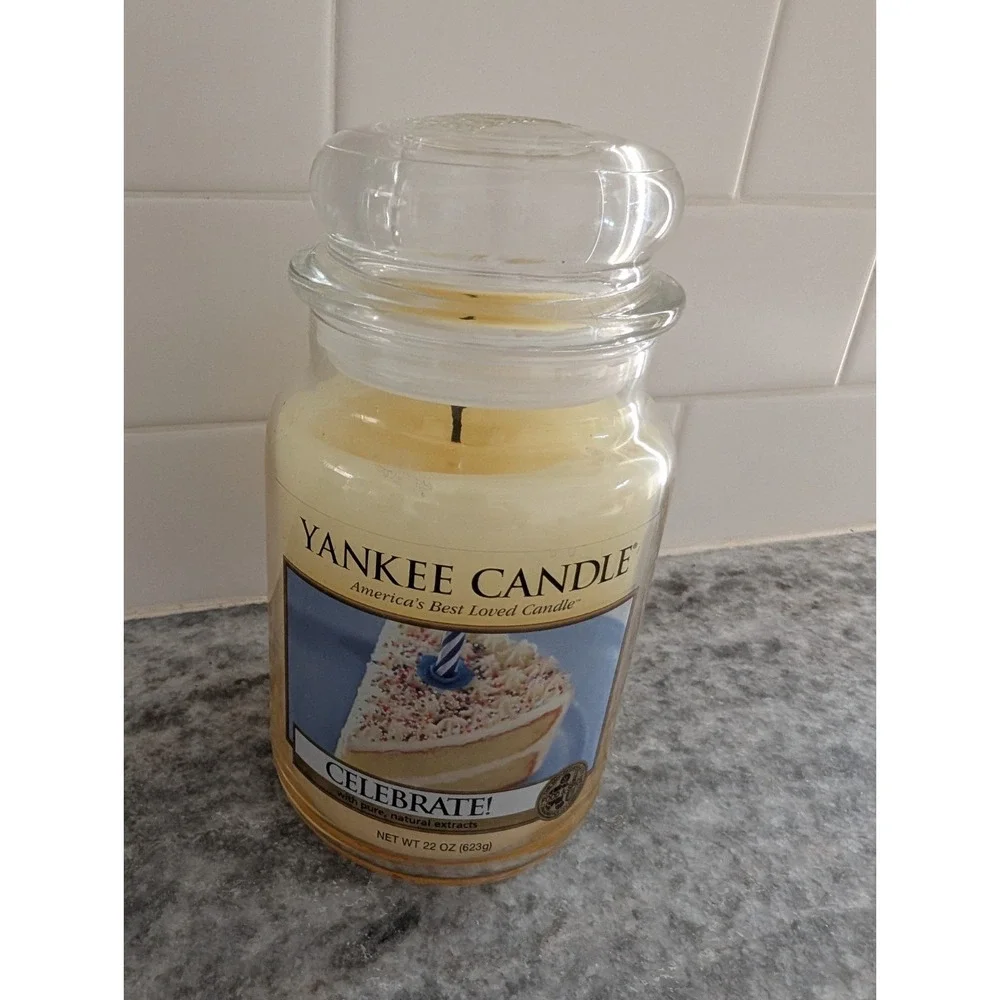 Yankee Celebrate Birthday Cake‎ Candle Large 22 Oz Barely Used